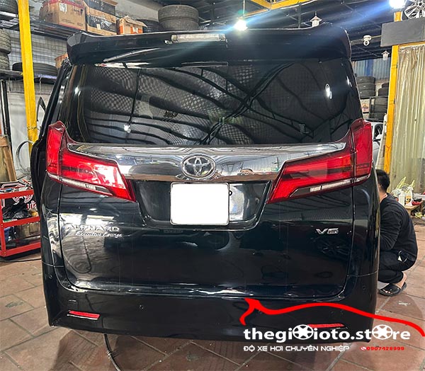 Đánh bóng phục hồi sơn xe Alphard